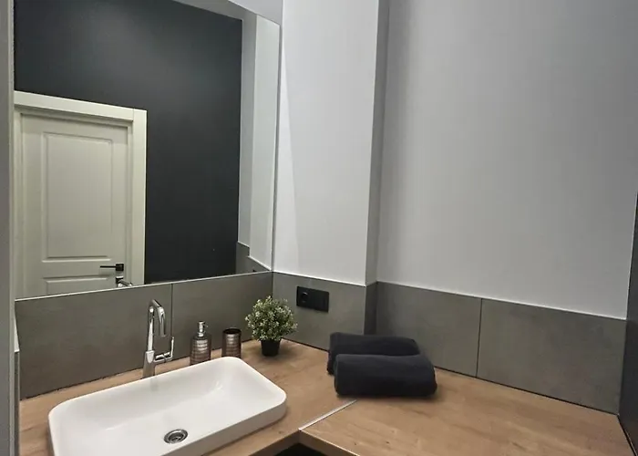 New Point чорновола 16в 利沃夫